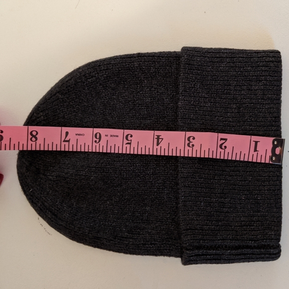 Gray Ski Cap - Picture 3 of 3